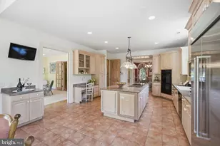 9200 Redwood Ave, Bethesda, MD 20817 - Photo 13