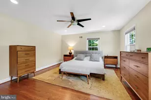 8508 Scarboro Ct, Potomac, MD 20854 - Photo 19