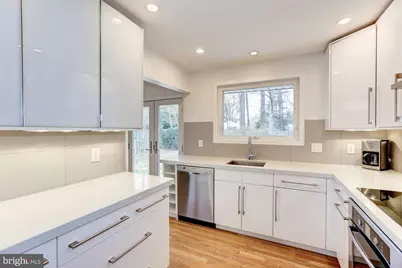 9718 Holmhurst Road, Bethesda, MD 20817 - Photo 11