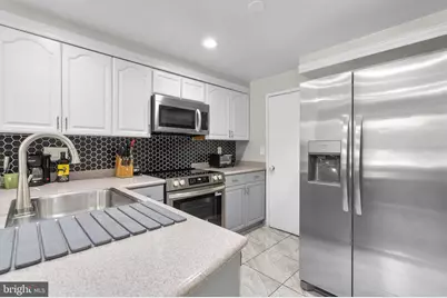 10314 Watkins Mill Drive, Gaithersburg, MD 20886 - Photo 3