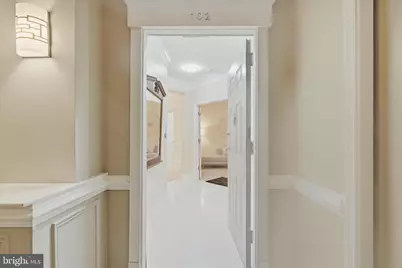 701 Fallsgrove Drive #102, Rockville, MD 20850 - Photo 5