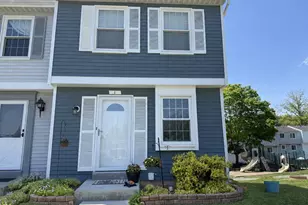 1 Farmcrest Ct, Silver Spring, MD 20905 - Photo 1
