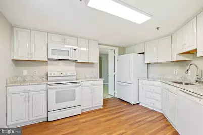 5450 Whitley Park Terrace #803, Bethesda, MD 20814 - Photo 13