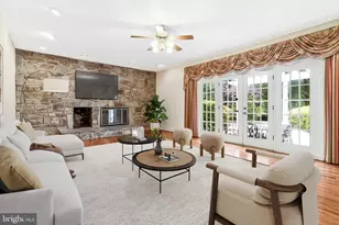 10009 New London Dr, Potomac, MD 20854 - Photo 1