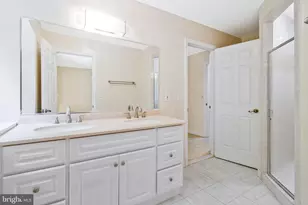 10009 New London Dr, Potomac, MD 20854 - Photo 87