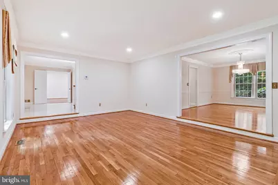 10009 New London Drive, Potomac, MD 20854 - Photo 45