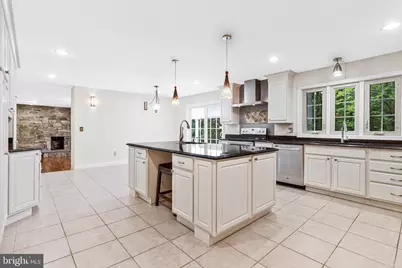 10009 New London Drive, Potomac, MD 20854 - Photo 51