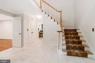 10009 New London Dr, Potomac, MD 20854 - Photo 19