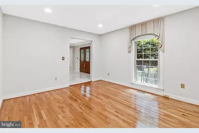 10009 New London Drive, Potomac, MD 20854 - Photo 49