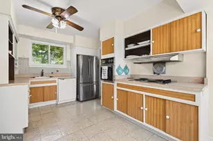 914 Kenbrook Ct, Silver Spring, MD 20902 - Photo 7