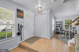 29 Bronco Ct, Germantown, MD 20874 - Photo 3