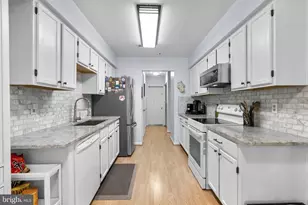29 Bronco Ct, Germantown, MD 20874 - Photo 13