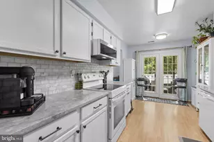 29 Bronco Ct, Germantown, MD 20874 - Photo 11