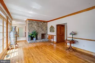 30 Piney Meetinghouse Ct, Potomac, MD 20854 - Photo 17