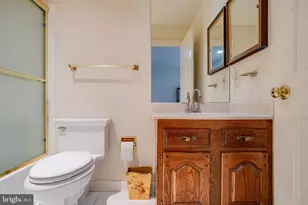30 Piney Meetinghouse Ct, Potomac, MD 20854 - Photo 47