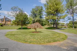 30 Piney Meetinghouse Ct, Potomac, MD 20854 - Photo 5