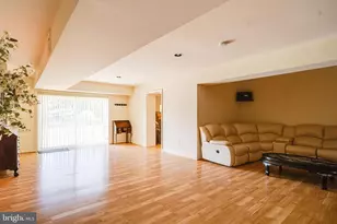 30 Piney Meetinghouse Ct, Potomac, MD 20854 - Photo 59