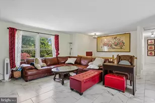 9704 Sunset Dr, Rockville, MD 20850 - Photo 3