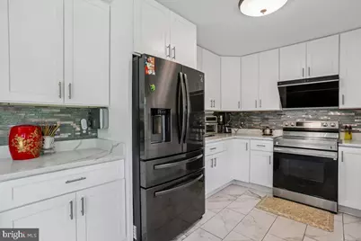 9704 Sunset Drive, Rockville, MD 20850 - Photo 9