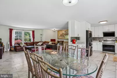 9704 Sunset Drive, Rockville, MD 20850 - Photo 7