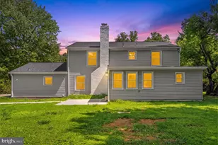 9828 Watts Branch Dr, Rockville, MD 20850 - Photo 49