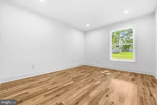 9828 Watts Branch Dr, Rockville, MD 20850 - Photo 17