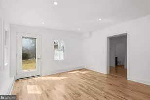 9828 Watts Branch Dr, Rockville, MD 20850 - Photo 21