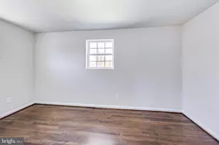 4617 Creek Shore Dr, Rockville, MD 20852 - Photo 13