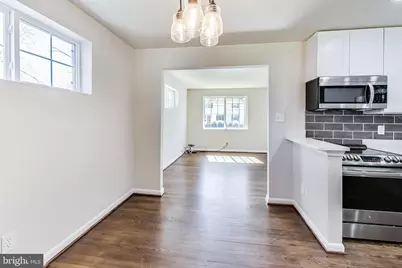 4617 Creek Shore Drive, Rockville, MD 20852 - Photo 5