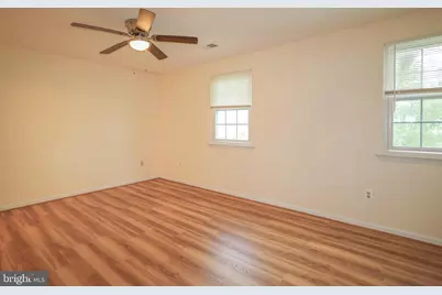 8812 Alliston Hollow Way, Gaithersburg, MD 20879 - Photo 9