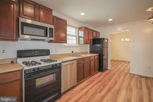 8812 Alliston Hollow Way, Gaithersburg, MD 20879 - Photo 5