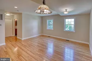 6912 Oakridge Ave, Chevy Chase, MD 20815 - Photo 5
