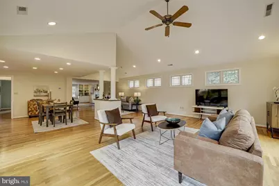 1112 Fallsmead Way, Potomac, MD 20854 - Photo 5