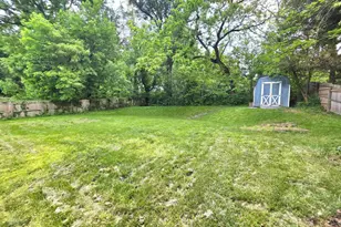 8300 Beech Tree Rd, Bethesda, MD 20817 - Photo 33