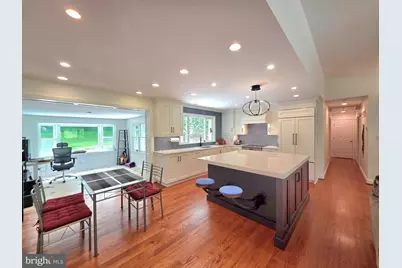 8300 Beech Tree Road, Bethesda, MD 20817 - Photo 9
