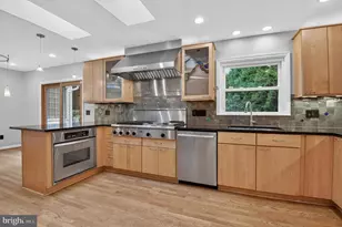 13601 Valley Dr, Rockville, MD 20850 - Photo 9