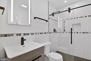 13601 Valley Dr, Rockville, MD 20850 - Photo 17