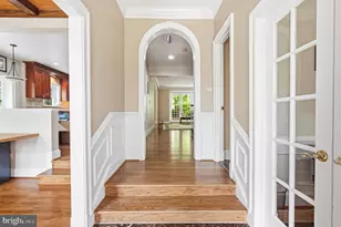8015 Quarry Ridge Way, Bethesda, MD 20817 - Photo 5