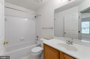 10131 Treble Ct, Rockville, MD 20850 - Photo 19