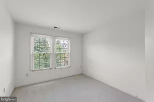 10131 Treble Ct, Rockville, MD 20850 - Photo 17
