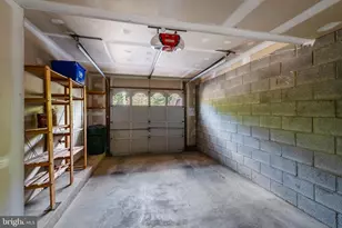 10131 Treble Ct, Rockville, MD 20850 - Photo 37