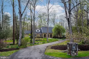 10100 Iron Gate Rd, Potomac, MD 20854 - Photo 5