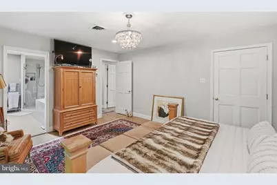 9228 Farnsworth Drive, Potomac, MD 20854 - Photo 19