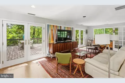 9228 Farnsworth Drive, Potomac, MD 20854 - Photo 9