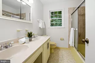 7705 Ivymount Terrace, Rockville, MD 20854 - Photo 21
