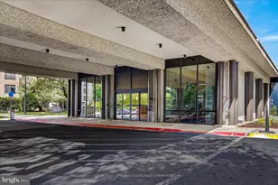 5225 Pooks Hill Rd, Bethesda, MD 20814 - Photo 3