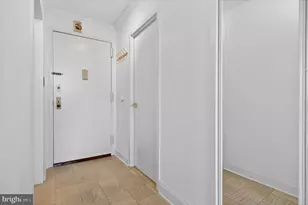 5225 Pooks Hill Rd, Bethesda, MD 20814 - Photo 5