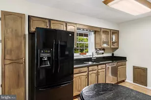 13925 Shannon Dr, Silver Spring, MD 20904 - Photo 9