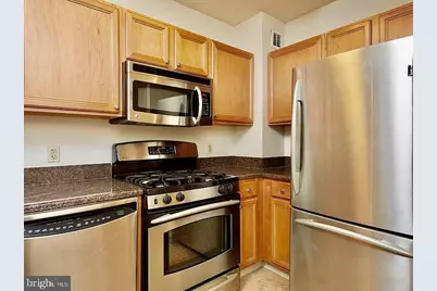 7111 Woodmont Avenue #103, Bethesda, MD 20815 - Photo 5