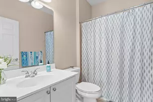 23237 Robin Song Dr, Clarksburg, MD 20871 - Photo 35